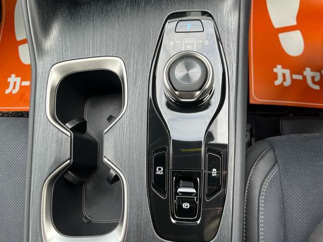 TOYOTA LEXUS RZ450E 2023 Image 31