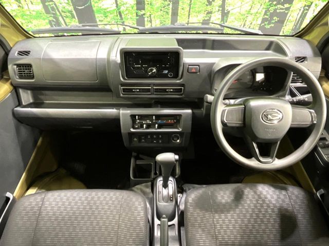 DAIHATSU HIJET TRUCK 4WD 2022 Image 31