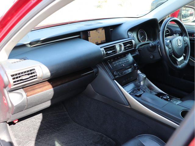 TOYOTA LEXUS IS250 2013 Image 31