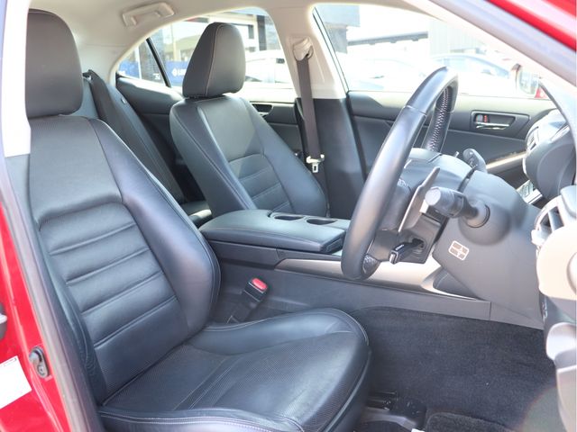 TOYOTA LEXUS IS250 2013 Image 31