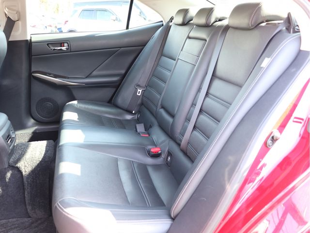 TOYOTA LEXUS IS250 2013 Image 31