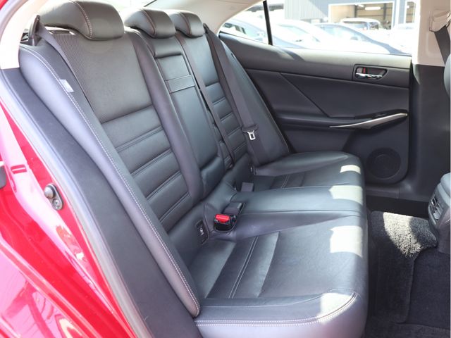 TOYOTA LEXUS IS250 2013 Image 31