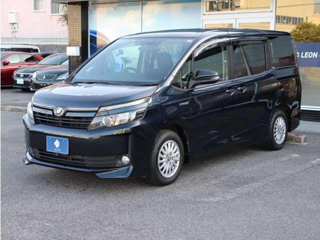 TOYOTA VOXY HYBRID 2014 Image 31