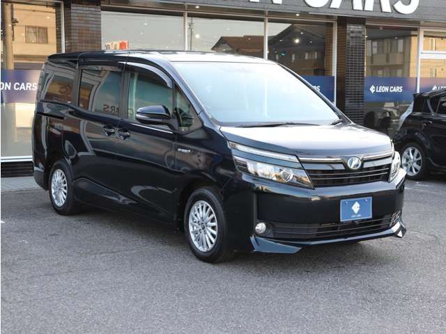 TOYOTA VOXY HYBRID 2014 Image 31