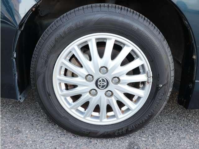 TOYOTA VOXY HYBRID 2014 Image 31