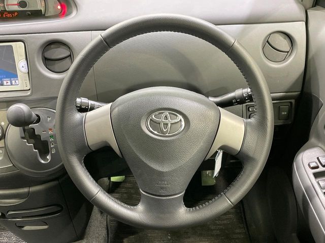 TOYOTA SIENTA 2014 Image 31