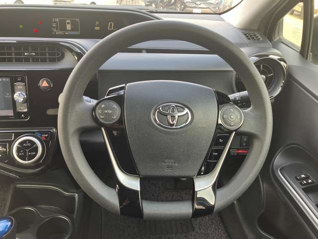 TOYOTA AQUA 2017 Image 31