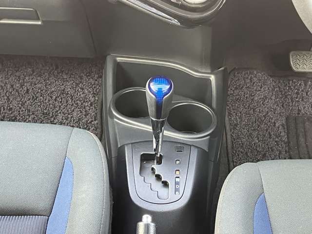 TOYOTA AQUA 2017 Image 31