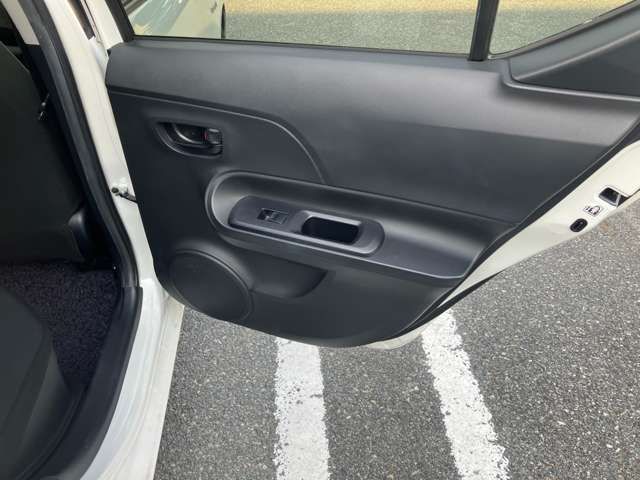 TOYOTA AQUA 2017 Image 31