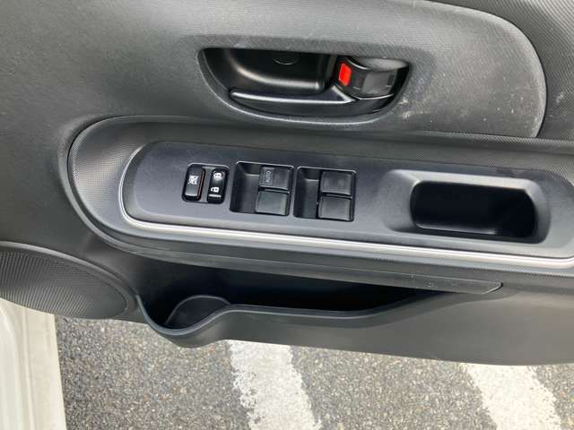 TOYOTA AQUA 2017 Image 31