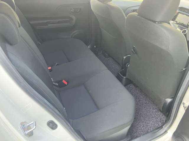 TOYOTA AQUA 2017 Image 31