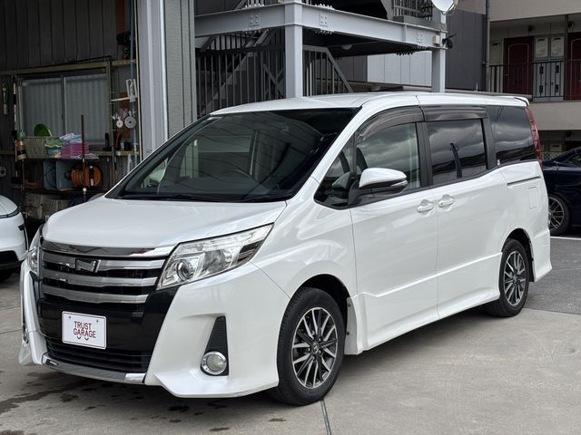 TOYOTA NOAH 2015 Image 31