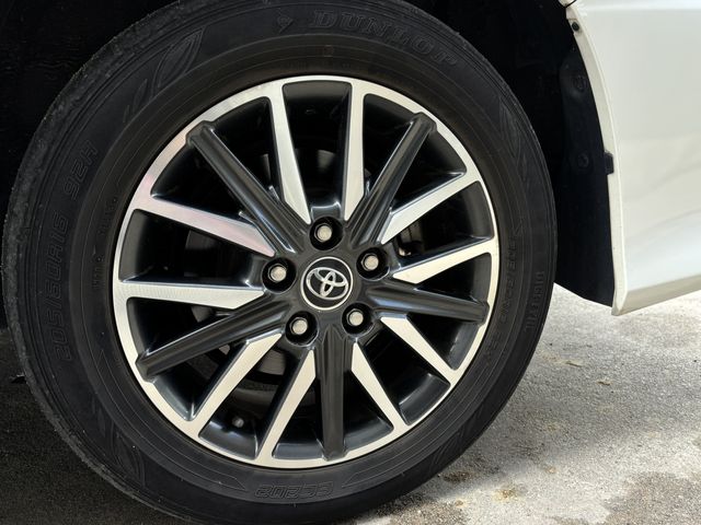 TOYOTA NOAH 2015 Image 31