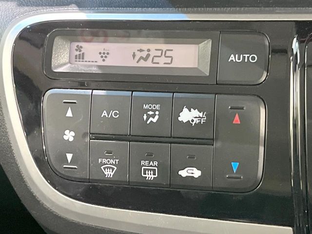 HONDA N BOX CUSTOM 2016 Image 31