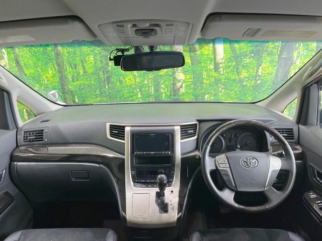 TOYOTA VELLFIRE 2013 Image 31