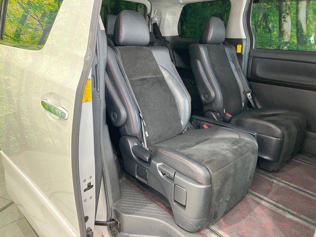 TOYOTA VELLFIRE 2013 Image 31