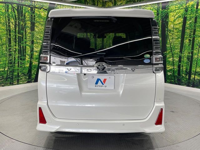 TOYOTA VOXY 2019 Image 31