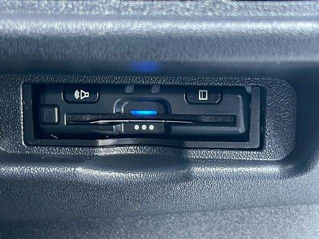 TOYOTA HIACE VAN 2WD 2023 Image 31