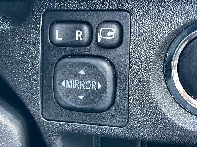 TOYOTA HIACE VAN 2WD 2023 Image 31