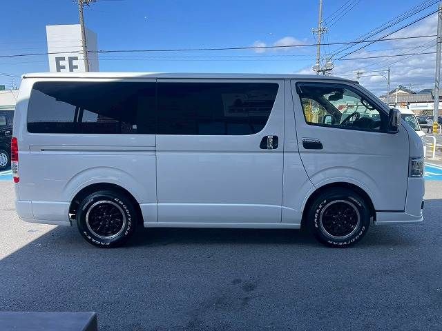 TOYOTA HIACE VAN 2WD 2023 Image 31