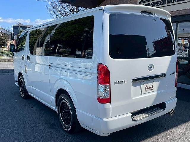 TOYOTA HIACE VAN 2WD 2023 Image 31