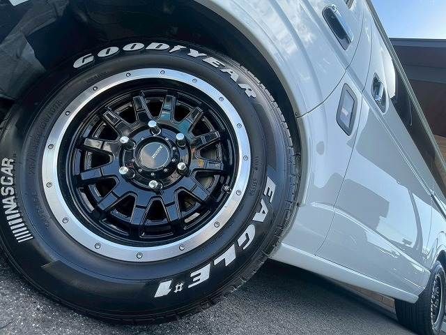 TOYOTA HIACE VAN 2WD 2023 Image 31