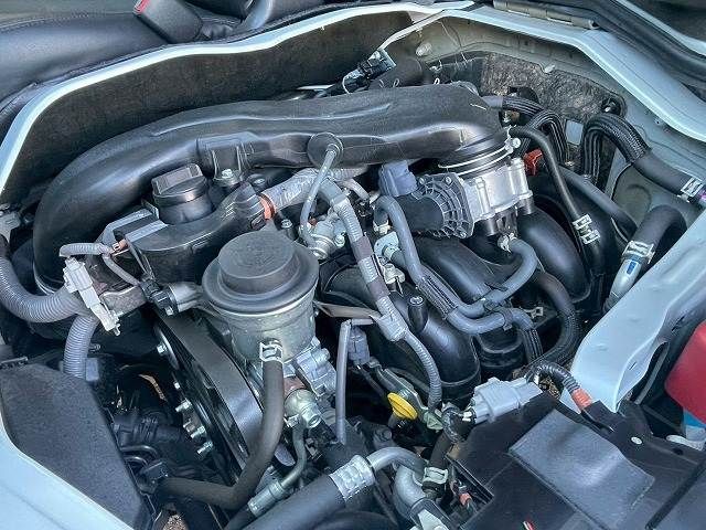 TOYOTA HIACE VAN 2WD 2023 Image 31