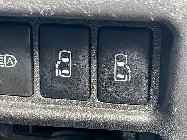 TOYOTA HIACE VAN 2WD 2020 Image 31