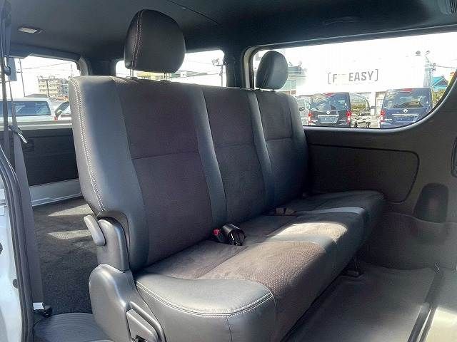 TOYOTA HIACE VAN 2WD 2020 Image 31