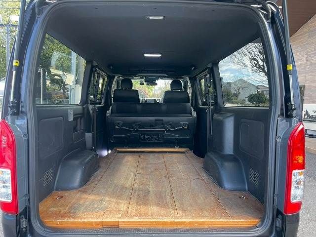 TOYOTA HIACE VAN 2WD 2022 Image 31