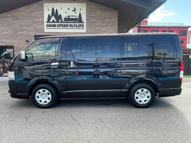 TOYOTA HIACE VAN 2WD 2022 Image 31