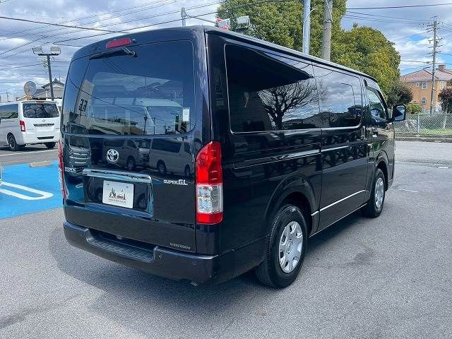 TOYOTA HIACE VAN 2WD 2022 Image 31