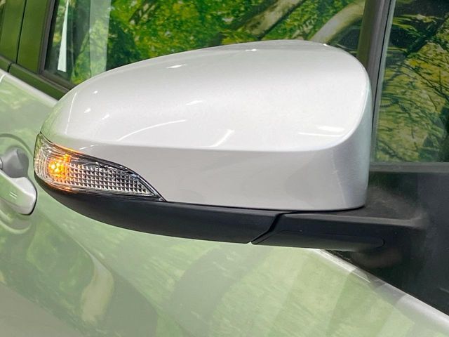 TOYOTA VITZ 2019 Image 31