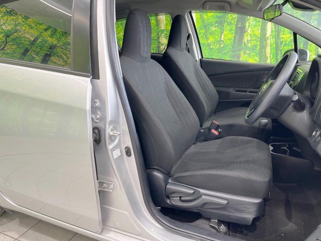 TOYOTA VITZ 2019 Image 31