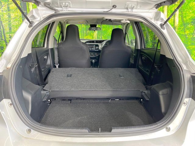 TOYOTA VITZ 2019 Image 31