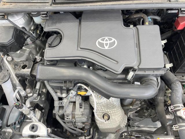 TOYOTA VITZ 2019 Image 31