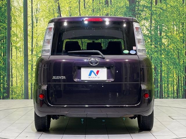 TOYOTA SIENTA 2012 Image 31