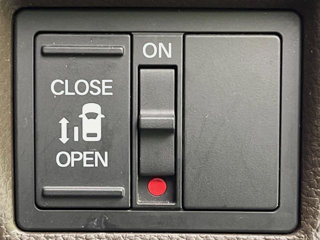 HONDA N BOX 2021 Image 31