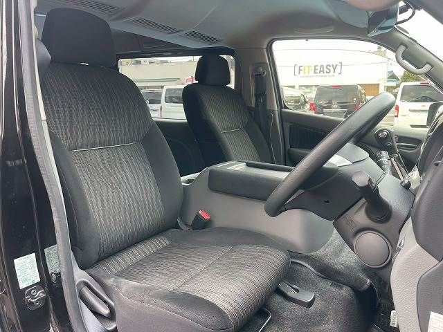 NISSAN NV350 CARAVAN 2020 Image 31