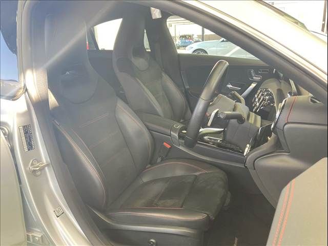 MERCEDES BENZ CLA CL 2021 Image 31