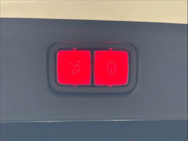 MERCEDES BENZ C CLAS 2021 Image 31