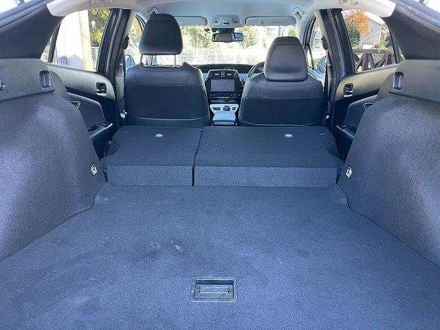 TOYOTA PRIUS 2016 Image 31