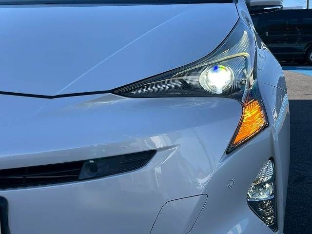 TOYOTA PRIUS 2016 Image 31