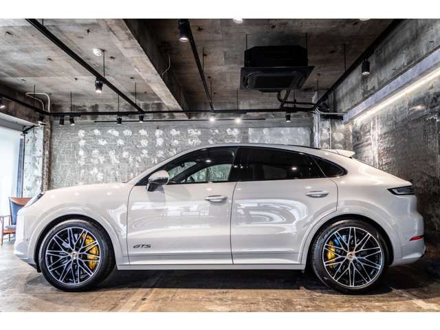 PORSCHE CAYENNE COUP 2024 Image 31