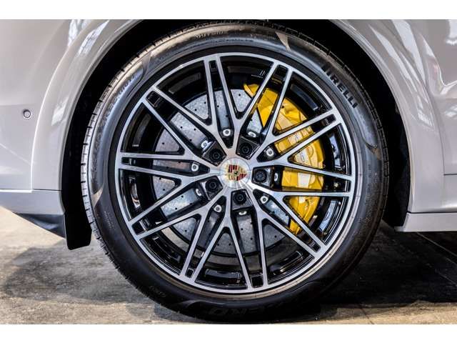 PORSCHE CAYENNE COUP 2024 Image 31