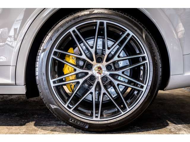 PORSCHE CAYENNE COUP 2024 Image 31