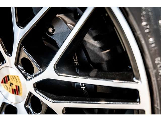 PORSCHE CAYENNE COUP 2023 Image 31