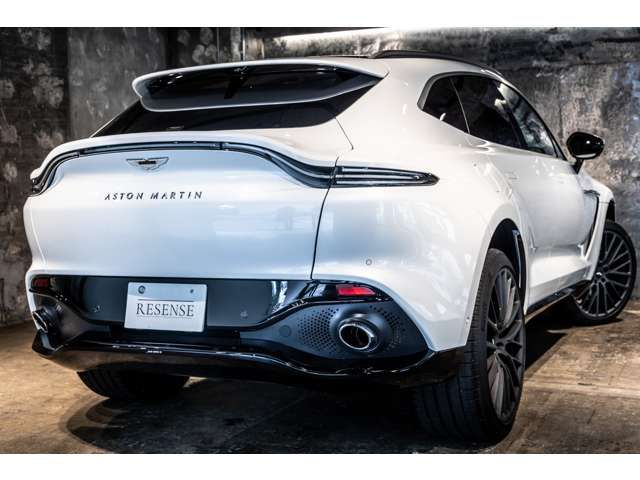 ASTON MARTIN SUV 2023 Image 31