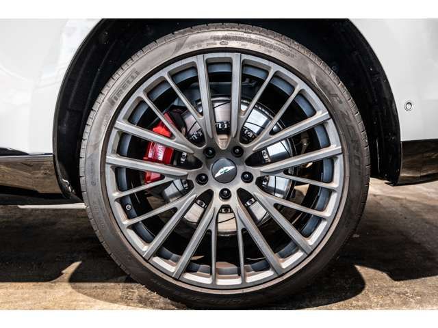 ASTON MARTIN SUV 2023 Image 31