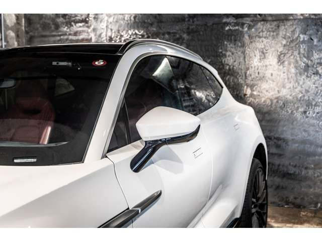 ASTON MARTIN SUV 2023 Image 31